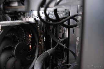 počítač RTX 3070 - 7