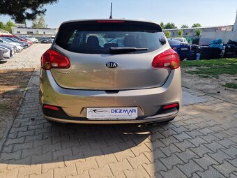 KIA Ceed 1.6 GDi EX/Gold 135k M6 (benzín) kup.SR - 7