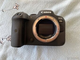 Canon R6 + battery grip - 7