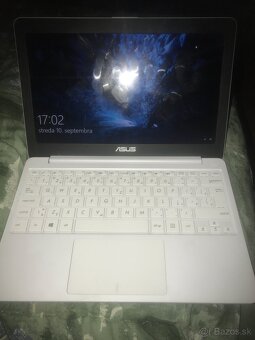 Asus E 203 N - 7