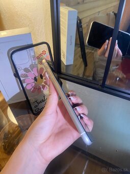 Apple iPhone 11 64GB - 7