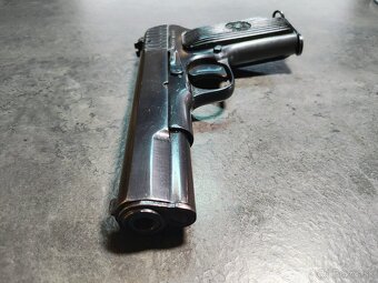PIŠTOĽ TOKAREV TT33, r.v.1945 - 7