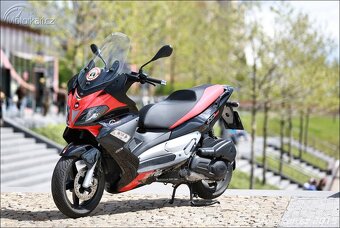 Aprilia SR Max - 7