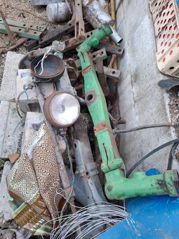 Diely zetor 25 - 7