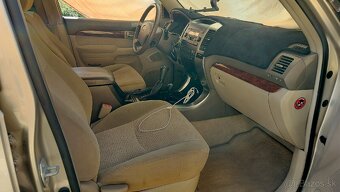 Toyota Land Cruiser 120 - 7
