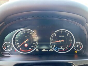 BMW X5 xDrive30d - top - 7