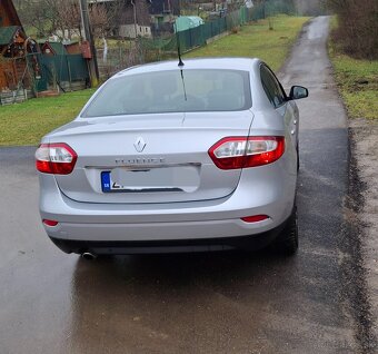 Predám renault fluence 1.6 benzin - 7