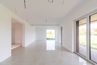 BEDES | novostavba 182m2, pozemok 659m2, 3x terasa, garáž - 7