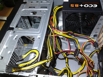 pc skinka so 700w zdrojom 24+3x8pin - 7