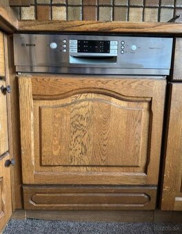 Dubová rustikální linka včetně spotřebičů, 5045 - 7