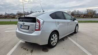 Toyota PRIUS 3 Hybrid Executive 11/2012 - 7