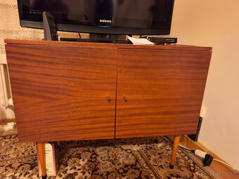 Retro aj so štýlom a stoličkami - 7