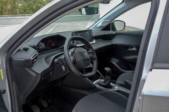Peugeot 208 1.2 PureTech 55 kW 2023  38 500 km - 7