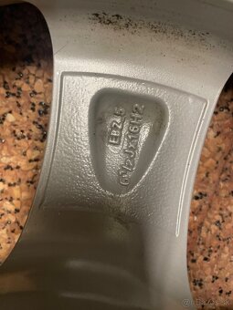 Predám sadu elektrónov r16 s penu zima 205/55 r16 - 7