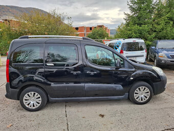 CITROEN BERLINGO XTR 1,6i benzín r.v. 2012 - 7