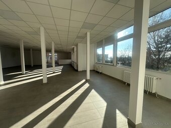 Na prenájom obhcodný priestor 220m2 - Voľný ihned - 7