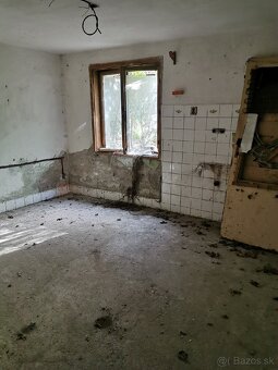 Na predaj poschodový rodinný dom v obci Lontov - 7