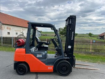 Vysokozdvyžný vozík Toyota 25, rok 2018 - 7