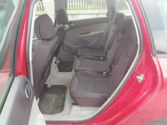 Peugeot 308 SW - 7