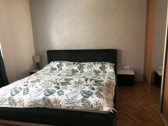 Na predaj štýlový 3-izbový tehlový byt s balkónom a garážou - 7