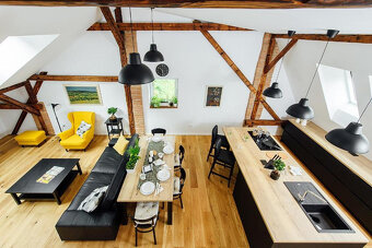 EXKLUZÍVNY BYT V HISTORICKOM CENTRE - 7