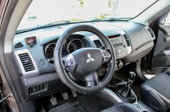 Mitsubishi Outlander 2.2 DI-D 4x4 - 7