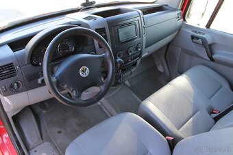 VOLKSWAGEN CRAFTER 2.5TDI,8MÍST,KLIMA,KAMERA,N.TOPENÍ,TAŽNÉ - 7