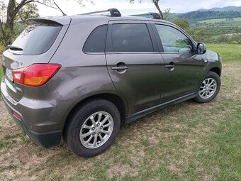Mitsubishi ASX 1,6 benzín, 86kW, 2011 - 7