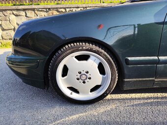 Monobloky Mercedes Benz r18 - 7