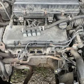 Rio Kia 1.5 benzínové motor 2003 - 7