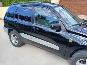 Toyota RAV4 - 7