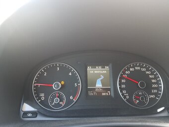 Volkswagen Touran 2.0 TDi Highline - 7