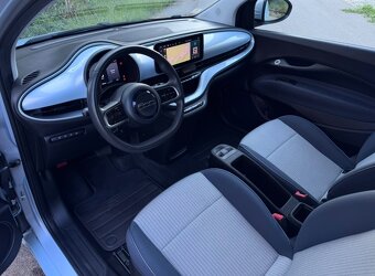 FIAT 500e 87kW, biely interiér - 7