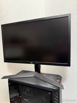 Herný PC – Ryzen 7 3700X, RX 6600 8GB, 16GB RAM, 500GB SSD - 7
