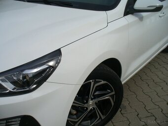 Hyundai i30 CW Combi 1.6 CRDI 9/2021 - 7