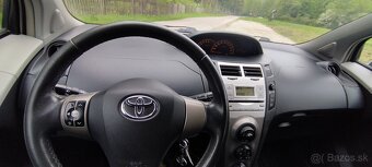 Toyota Yaris - 7