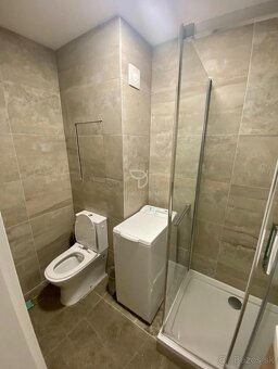 S L A T I N S K Á | 2 izbový byt s pivničnou kobkou, 53 m² | - 7
