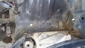 Suzuki Jimny diely karoserie Komplet predok - 7