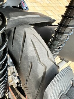 Aprilia SR GT 125 - 7