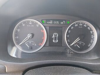 Škoda Fabia II, 1.4 16v 63kw limited 388 - 7