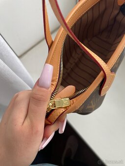 Louis Vuitton malá kabelka - 7