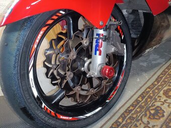 Okruhovka Honda CBR 600 f4 + mokrá sada - 7
