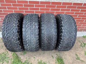 Predám 4x offroad pneu 315/70 r17 315/70/17 4x4 R17 SUV M+S - 7