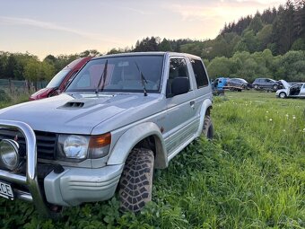 Mitshubishi Pajero 2.8 tdi Rozpredam na náhradné diely - 7