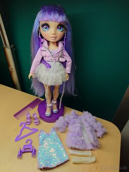 13x bábiky Rainbow High - 7