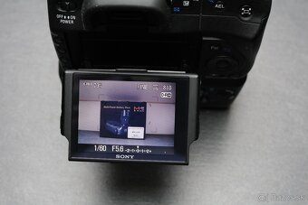 Sony A350 + 18-55mm + batterygrip - 7