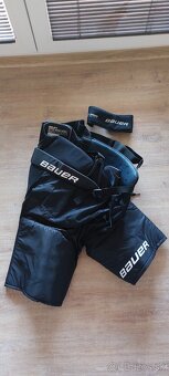 NOVA Hokejova vystroj SENIOR CCM a BAUERvel. M, holene 14" - 7