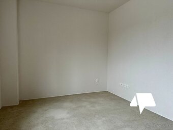 Predaj - 2. izbový byt - Novostavba, 2x parkovacie státie, z - 7