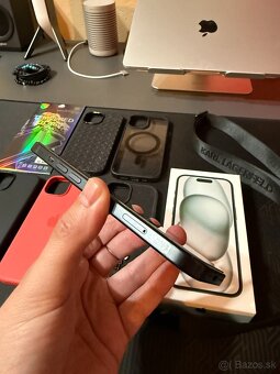 Apple iPhone 15 128GB - 7