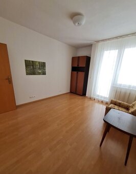 Na prenájom 2 izbový byt v Bratislave - Karlovej Vsi na ul.  - 7